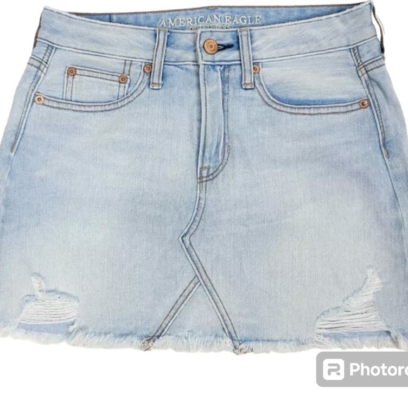 American Eagle, mini denim skirt size 6 in perfect condition - Picture 2 of 15